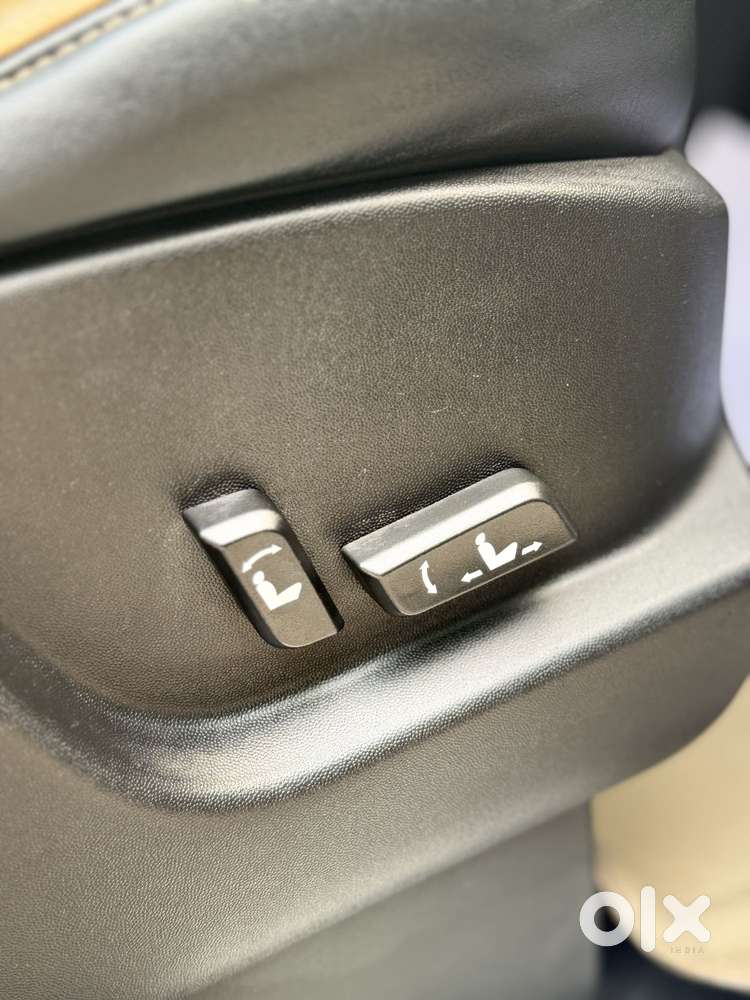 Mahindra Xuv500 W11 Option At, 2021, Diesel