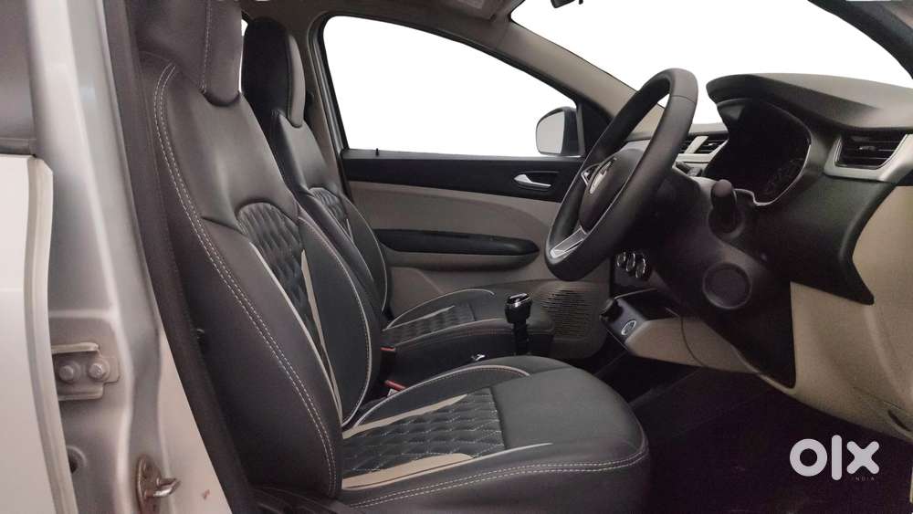 Renault Triber Rxz, 2022, Petrol