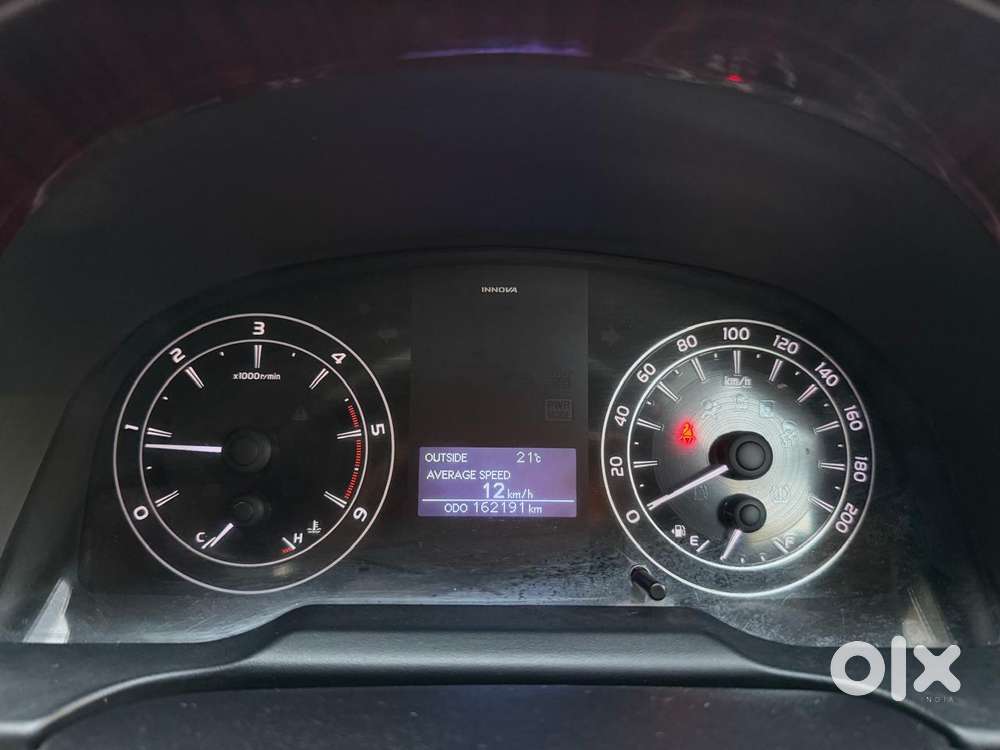 Toyota Innova Crysta 2.4 Gx Mt 8s, 2016, Diesel
