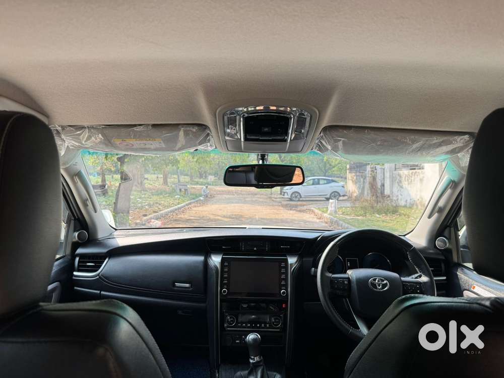 Toyota Fortuner [2021-ongoing] 2.8 2wd Diesel Mt, 2023, Diesel