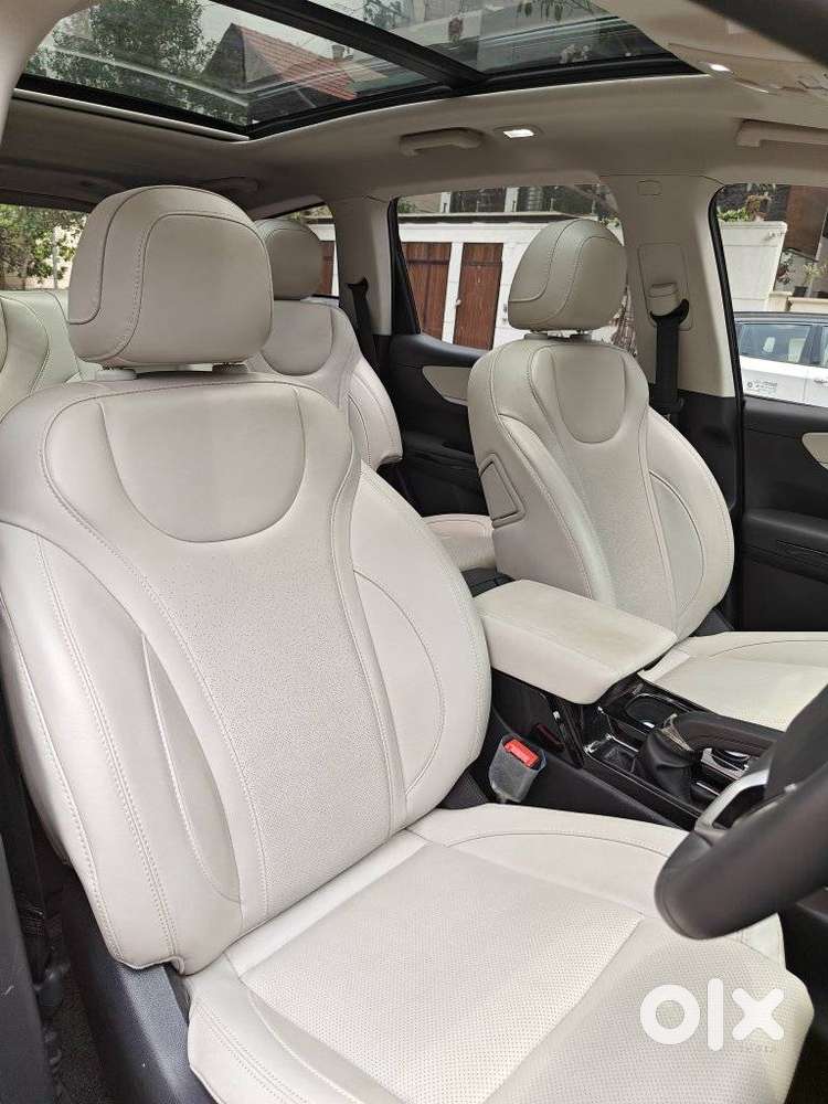 Mahindra Xuv700 2.2 Ax 7 Diesel Mt Str, 2024, Diesel