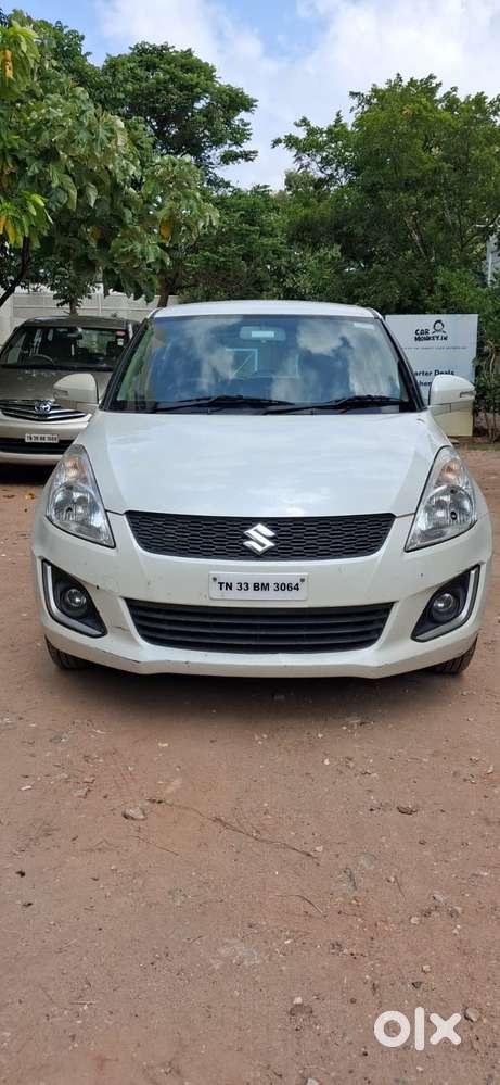 Maruti Suzuki Swift Vxi With Abs, 2016, Petrol