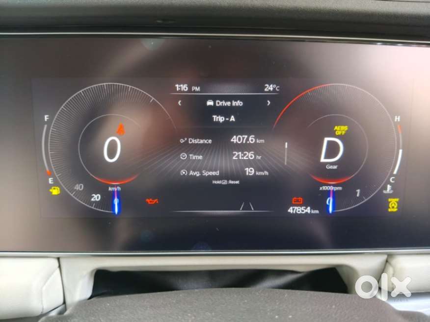 Mahindra Xuv700 2.0 Ax 7 Petrol Mt Str, 2023, Petrol