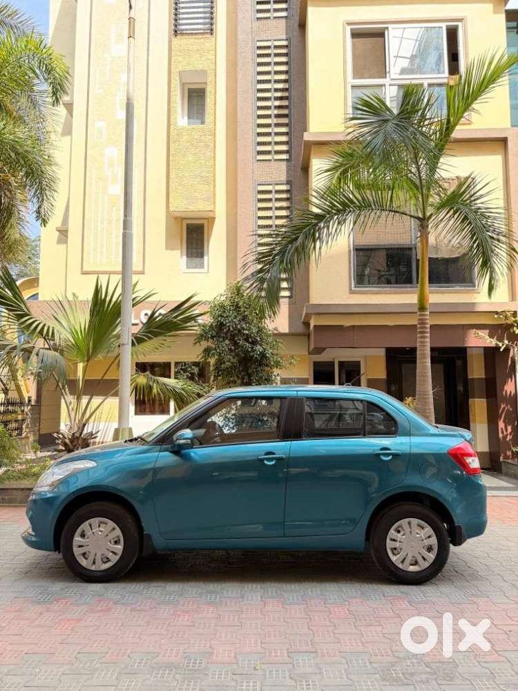 Maruti Suzuki Swift Dzire 1.2 Vxi Bsiv, 2015, Petrol