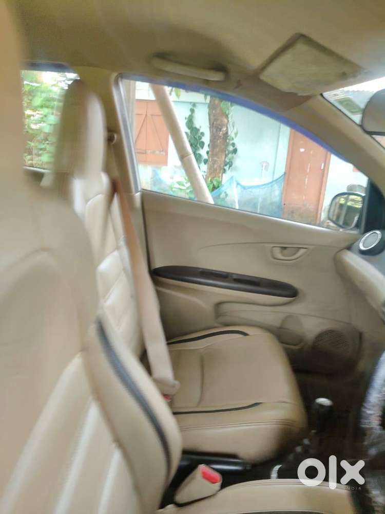 Honda Amez 2014 . Famaily Car Good And Well Conditon