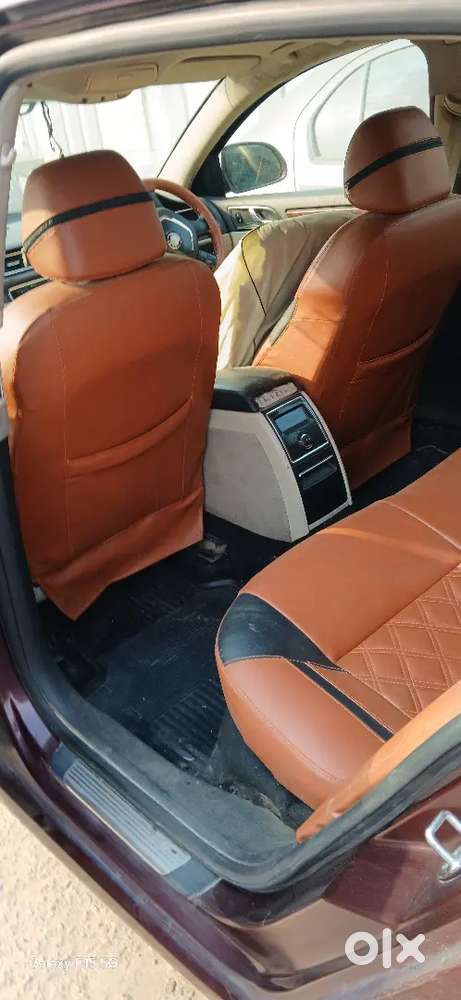 Skoda Superb 2012 Petrol 67000 Km Driven