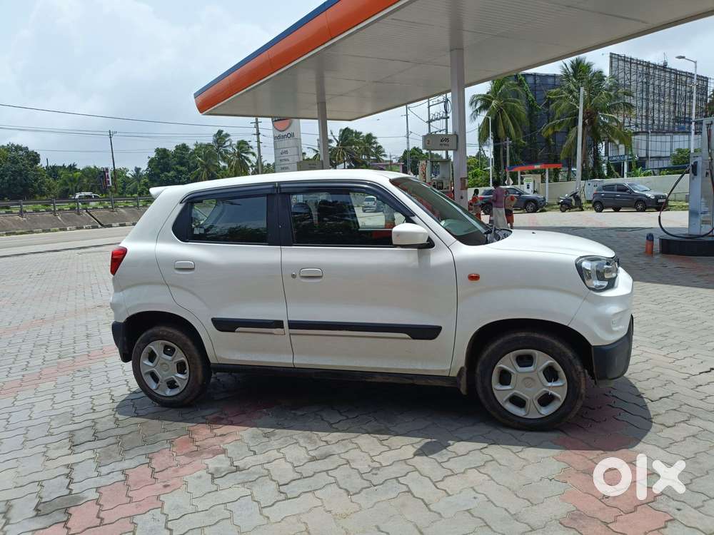 Maruti Suzuki S-presso Vxi Opt, 2022, Petrol