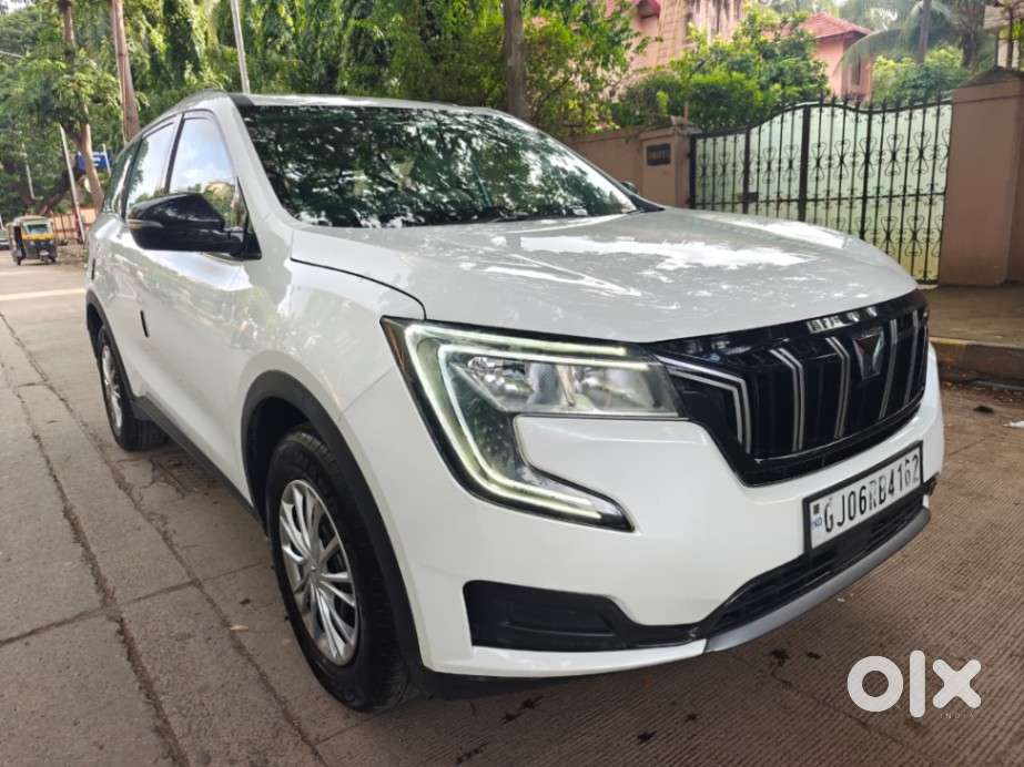 Mahindra Xuv700 2.2 Ax 5 Diesel At 7 Str, 2025, Diesel