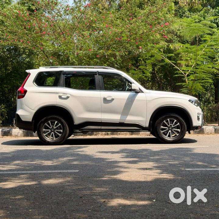 Mahindra Scorpio-n 2.0 Z8 Petrol At 7 Str, 2024, Petrol