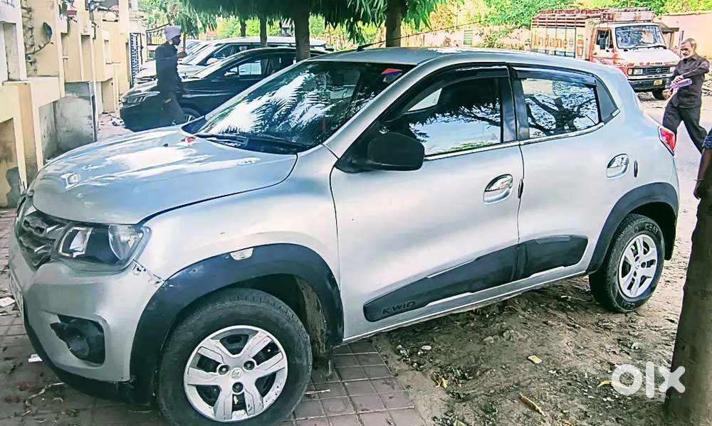 Very Good Family Car With Central Lock , New Display And Cng