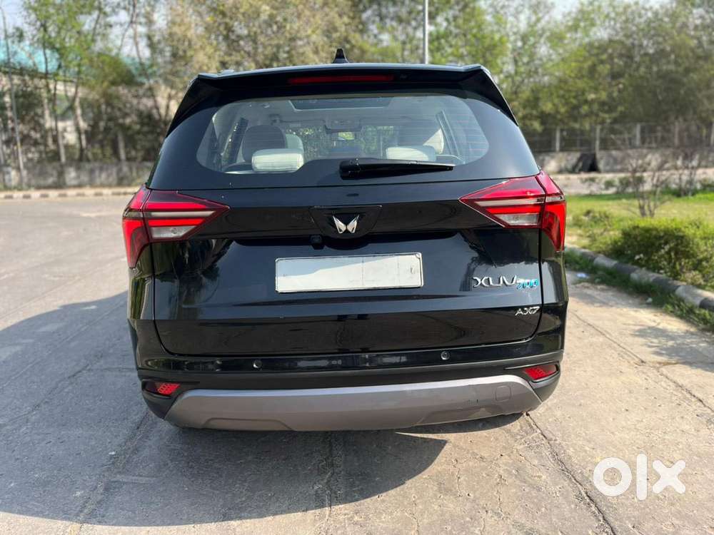 Mahindra Xuv700 2.0 Ax 7 Petrol At Str, 2025, Petrol
