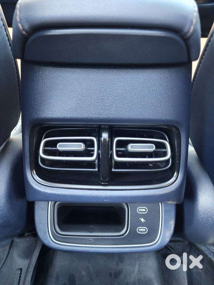 Hyundai Alcazar Signature 1.5 Petrol Dct 7str, 2024, Petrol