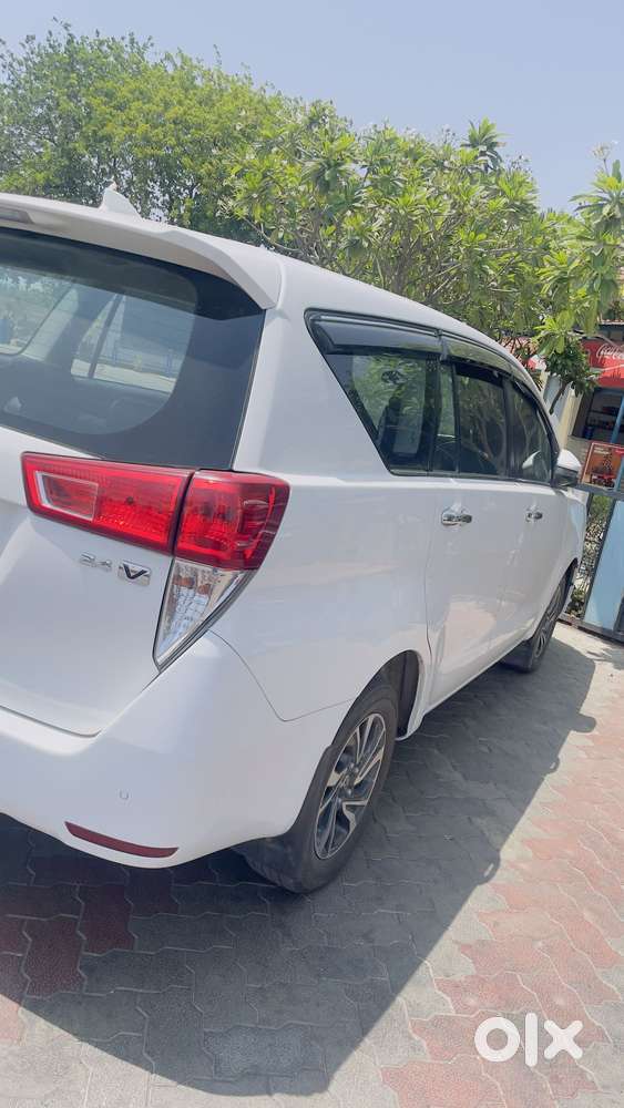 Toyota Innova Crysta 2.4 Vx Mt 8s, 2019, Diesel