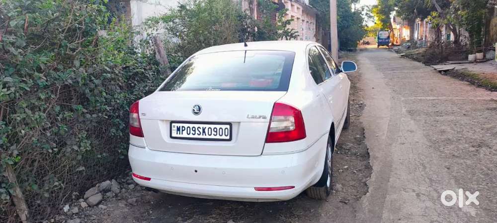 Skoda Laura 2011 Petrol Well Maintained