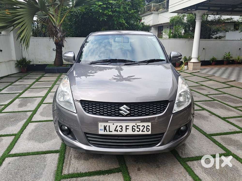 Maruti Suzuki Swift Vxi Abs Bsiv, 2014, Petrol