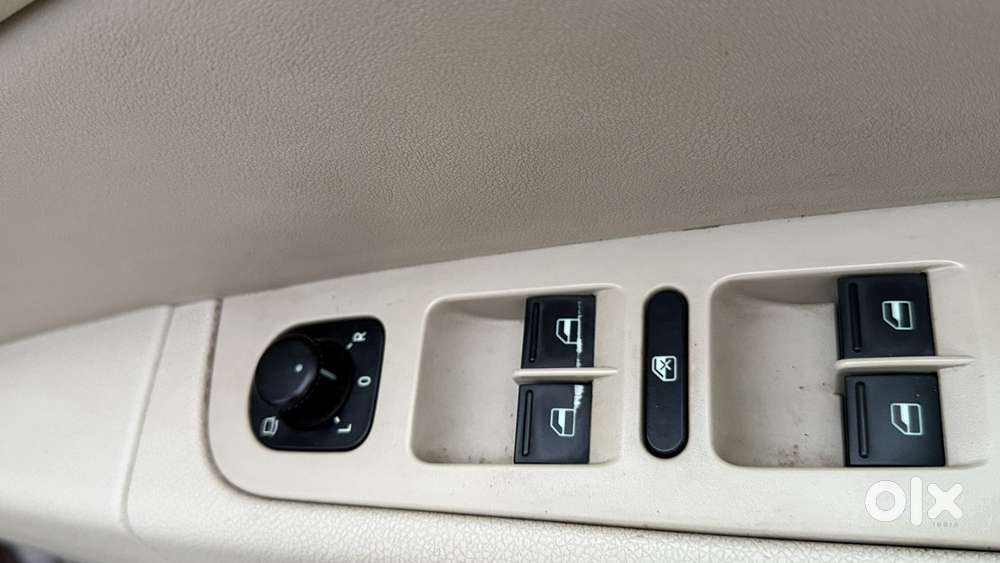 Skoda Superb 1.8 Elegance Tsi At, 2012, Petrol