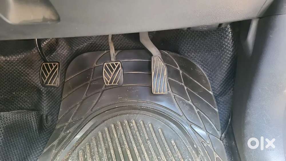 Maruti Suzuki Dzire 2015 Diesel 273303 Km Driven