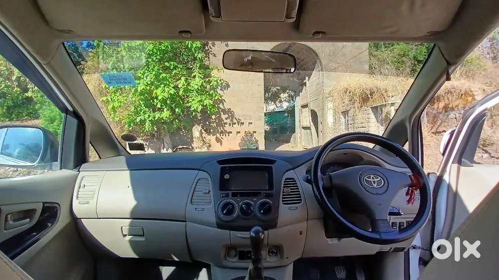 Toyota Innova 2010 Diesel Well Maintained