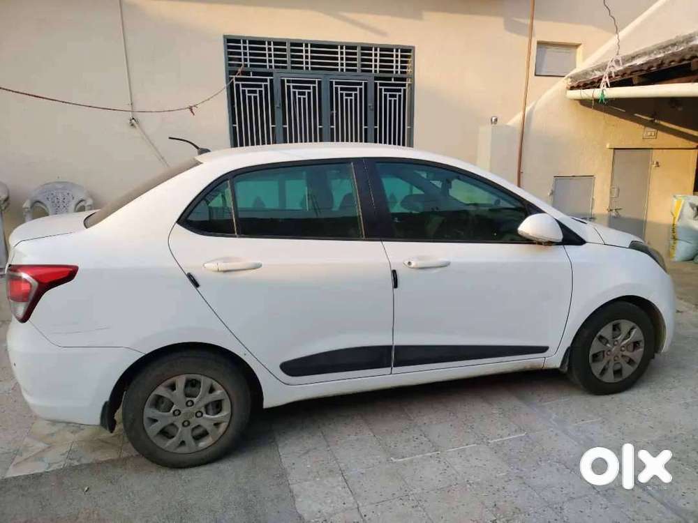Complate Condition Engine Car Average 24 To 26 And Car And Insurance,a