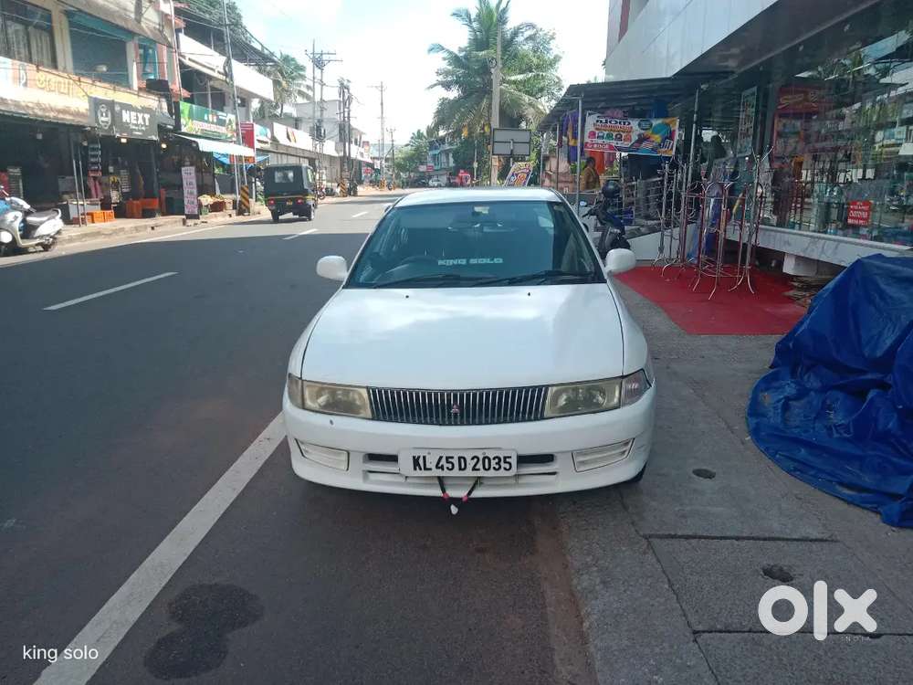 Mitsubishi Lancer 1.5  2003