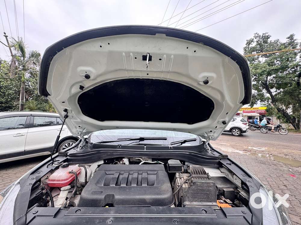 Mahindra Xuv700 Diesel 2022 Ax7 L Auto