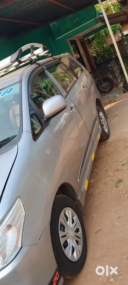 Toyota Innova 2016 Diesel Well Maintained