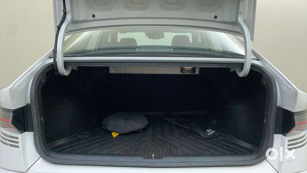 Hyundai Verna 1.5 Sx (o) Turbo Petrol Dct, 2023, Petrol