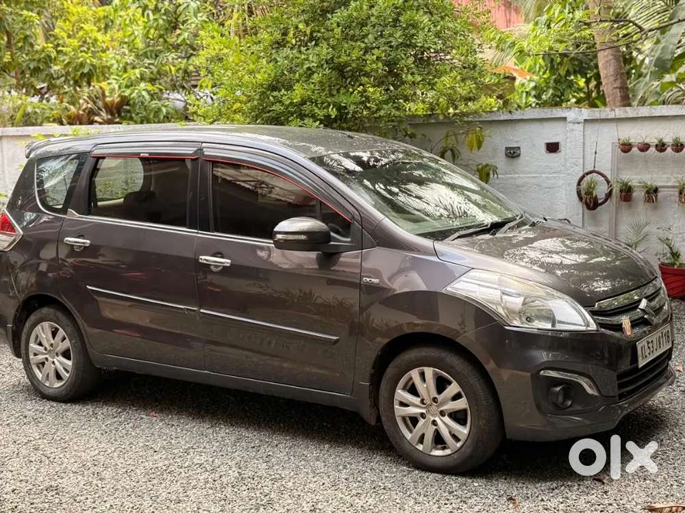 Maruti Suzuki Ertiga Zdi+ 2016.hybrid Diesel 114000 Km Driven