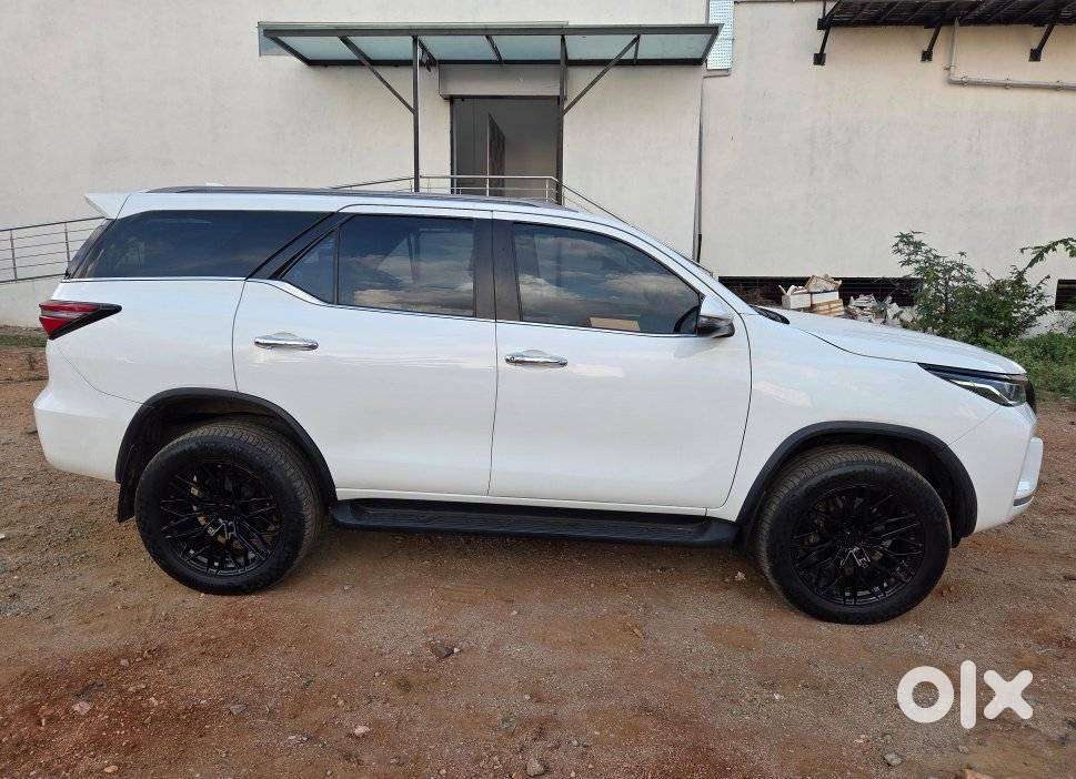 Toyota Fortuner 4x2 At 2.8 Diesel, 2023, Diesel