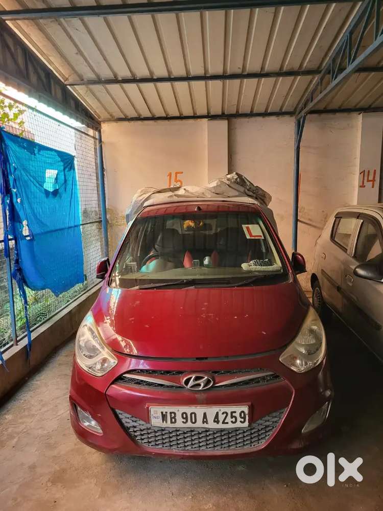 2015 Hyundai I10 1.2 Gls Sportz Bsiv – Petrol  Red  2nd Owner