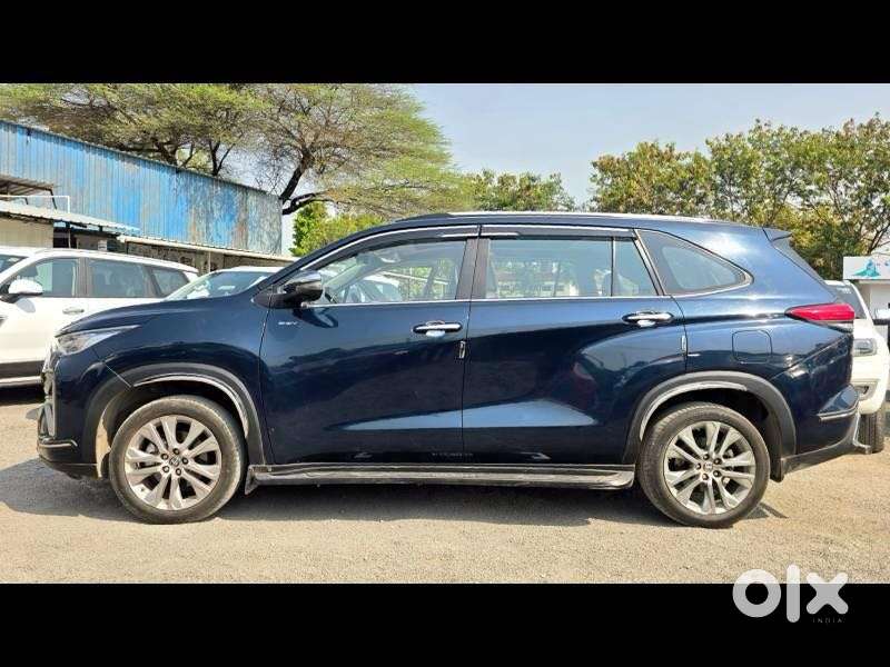 Toyota Innova Hycross 2.0 Zx (o) Hybrid 7 Str, 2025, Cng & Hybrids