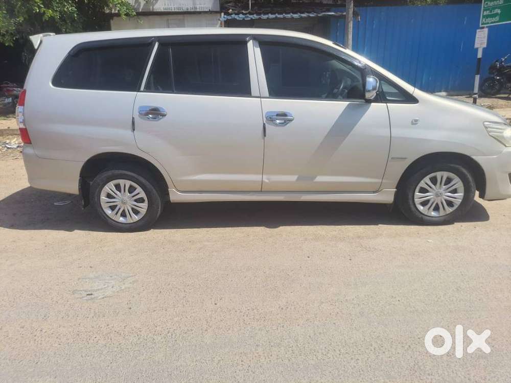 Toyota Innova 2.5 G (diesel) 8 Seater, 2012, Diesel