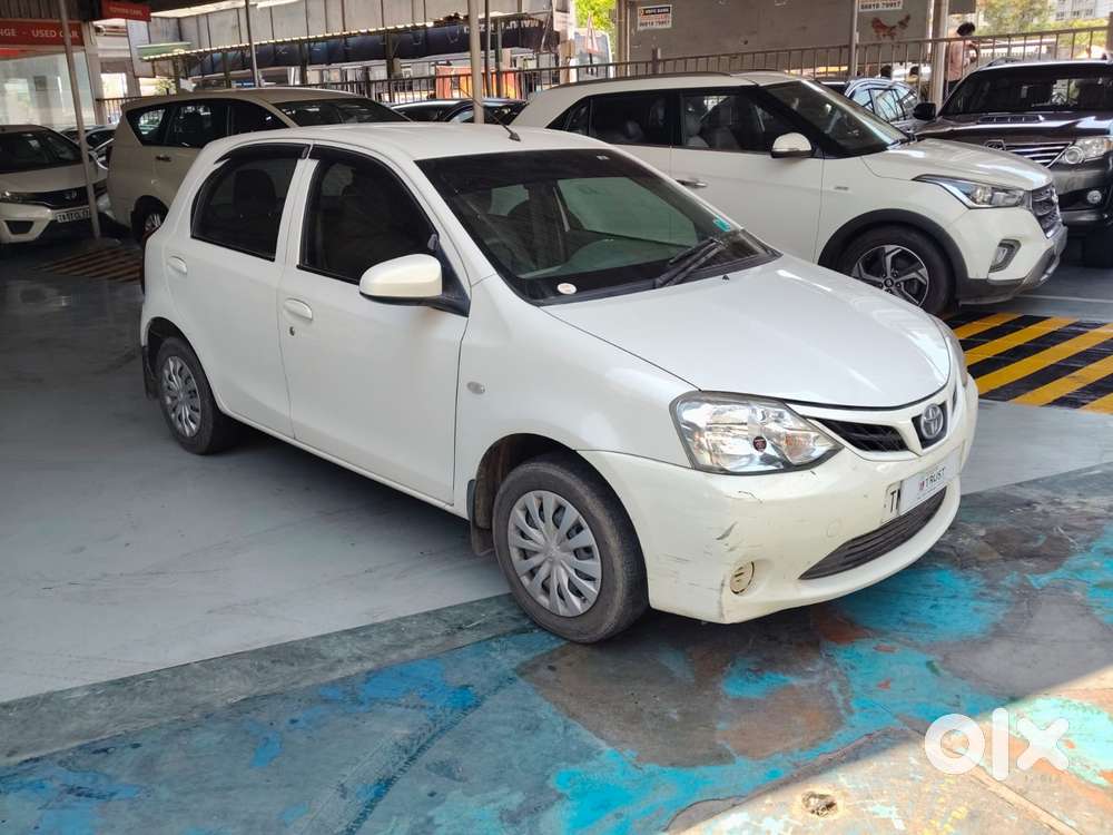 Toyota Etios Liva, 2015, Petrol