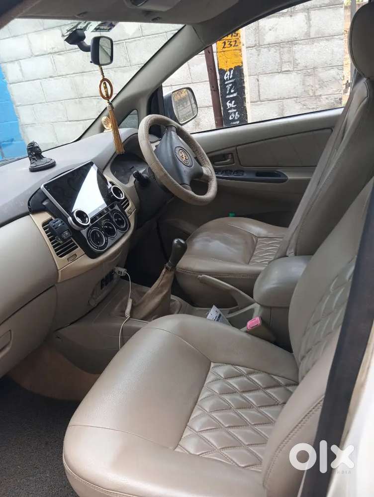 Toyota Innova 2010 Diesel Well Maintained