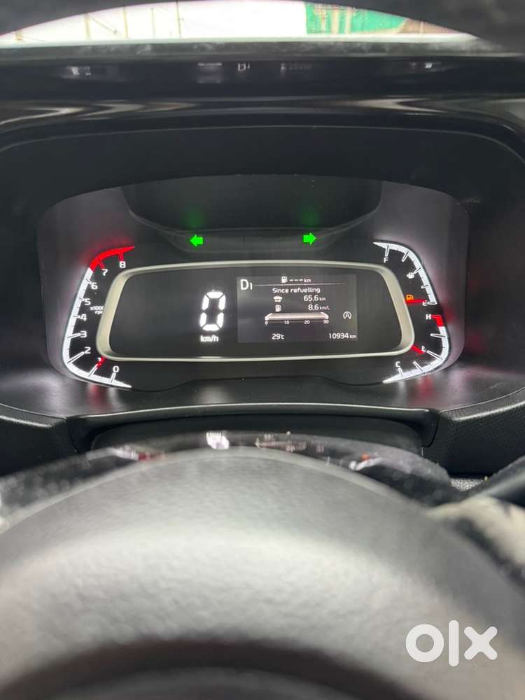 Kia Sonet 2025 Petrol 10500 Km Driven