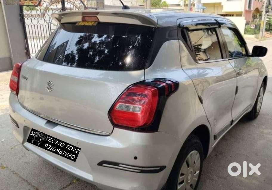 Maruti Suzuki Swift Vxi + Manual, 2022, Petrol