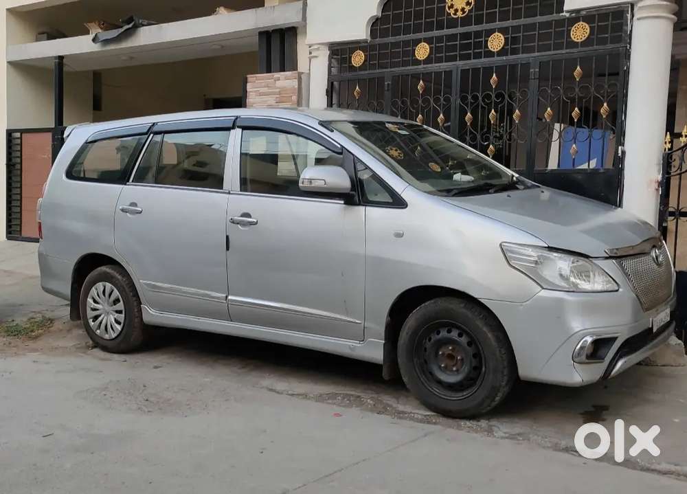 Toyota Innova 2015 Diesel Well Maintained