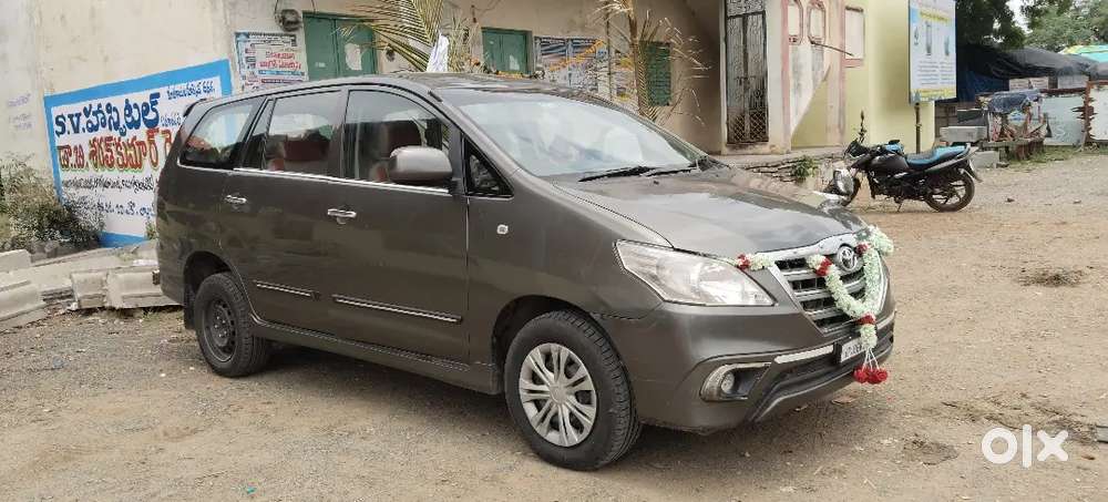 Toyota Innova 2.5 Diesel 2012