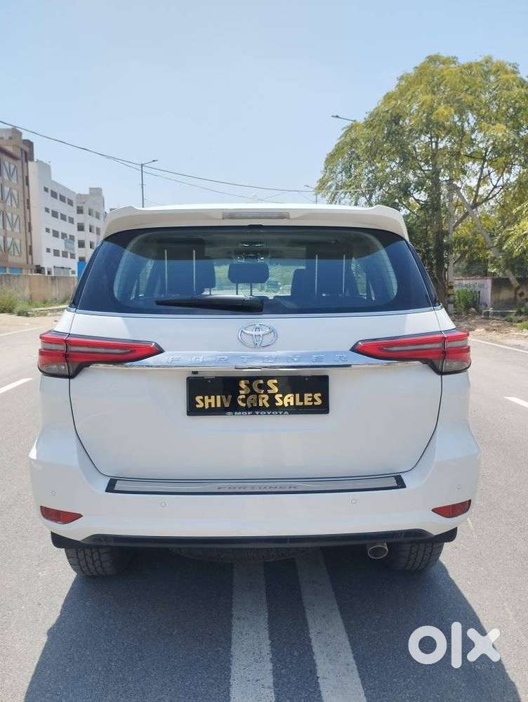 Toyota Fortuner 4x2 At 2.7 Petrol, 2024, Petrol