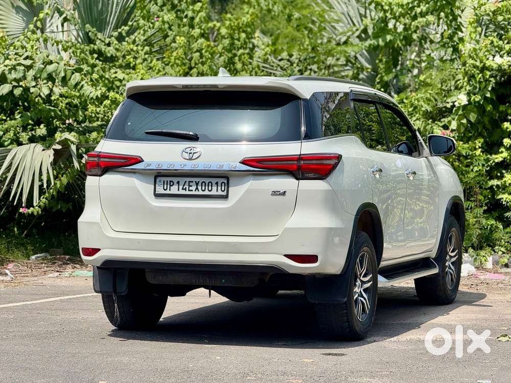 Toyota Fortuner 4x2 At 2.8 Diesel, 2021, Diesel