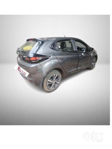 Tata Altroz 1.2 Xza Plus, 2023, Petrol