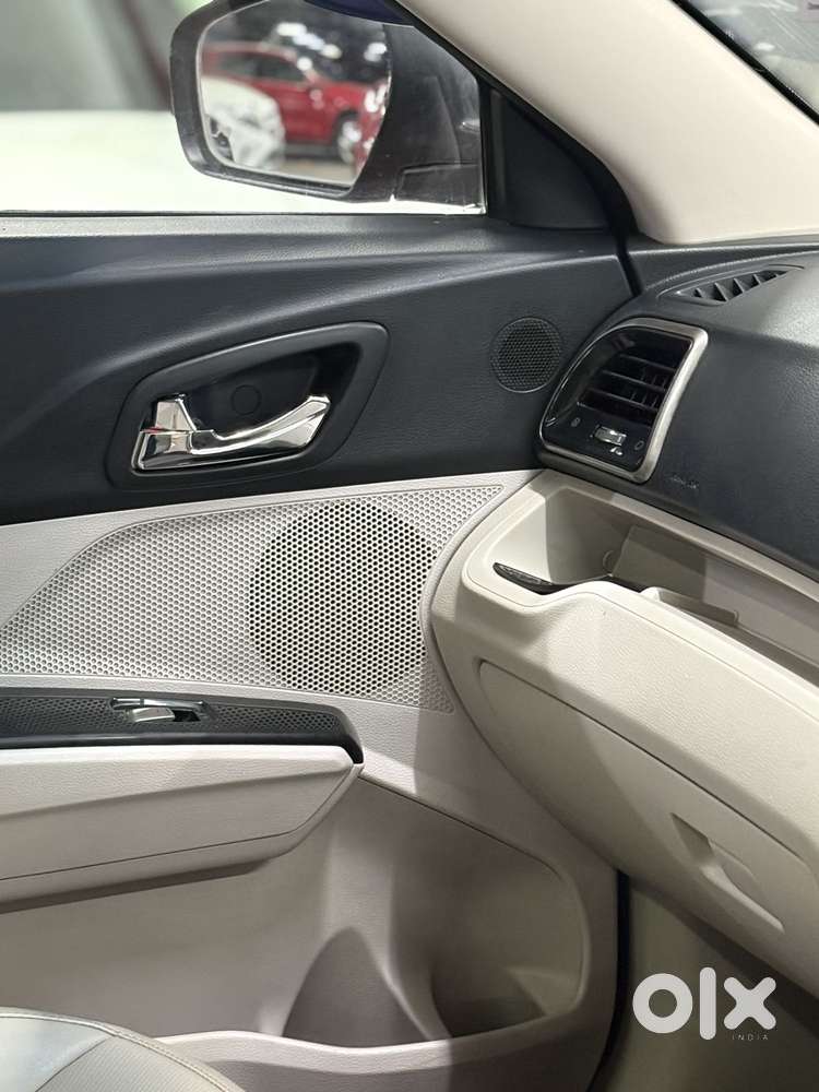Mahindra Xuv300 W8 Option, 2021, Petrol