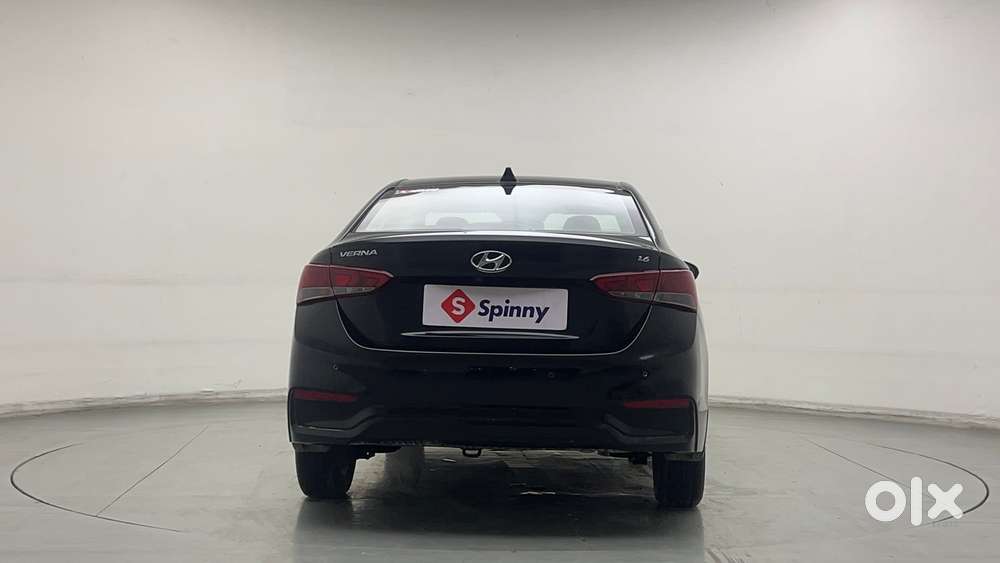 Hyundai Verna Ex 1.6 Vtvt At, 2018, Petrol