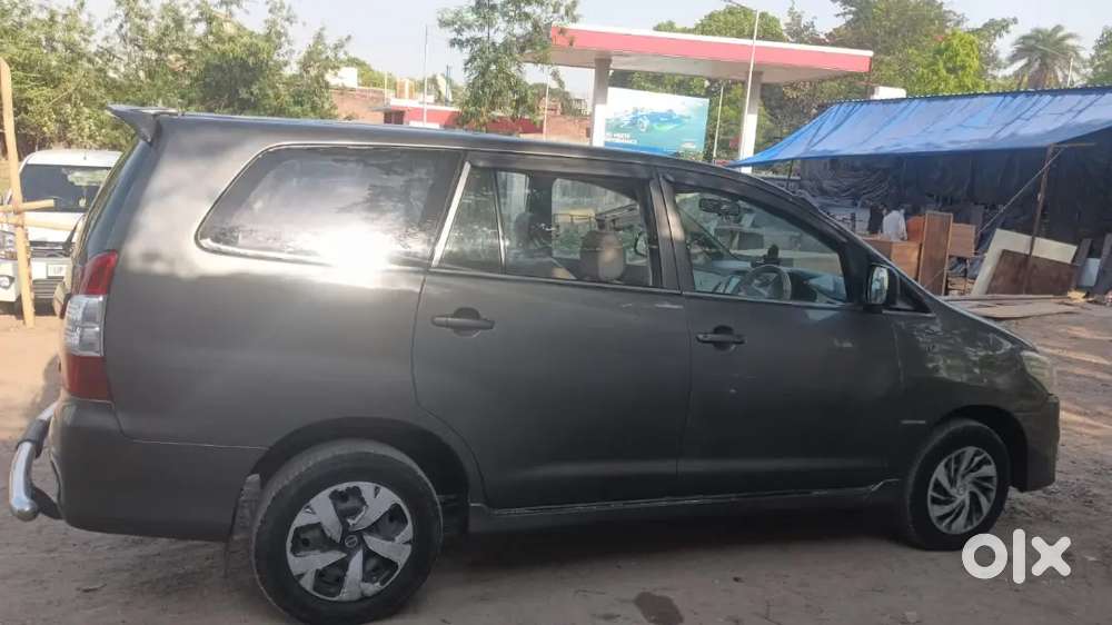 Toyota Innova 2013