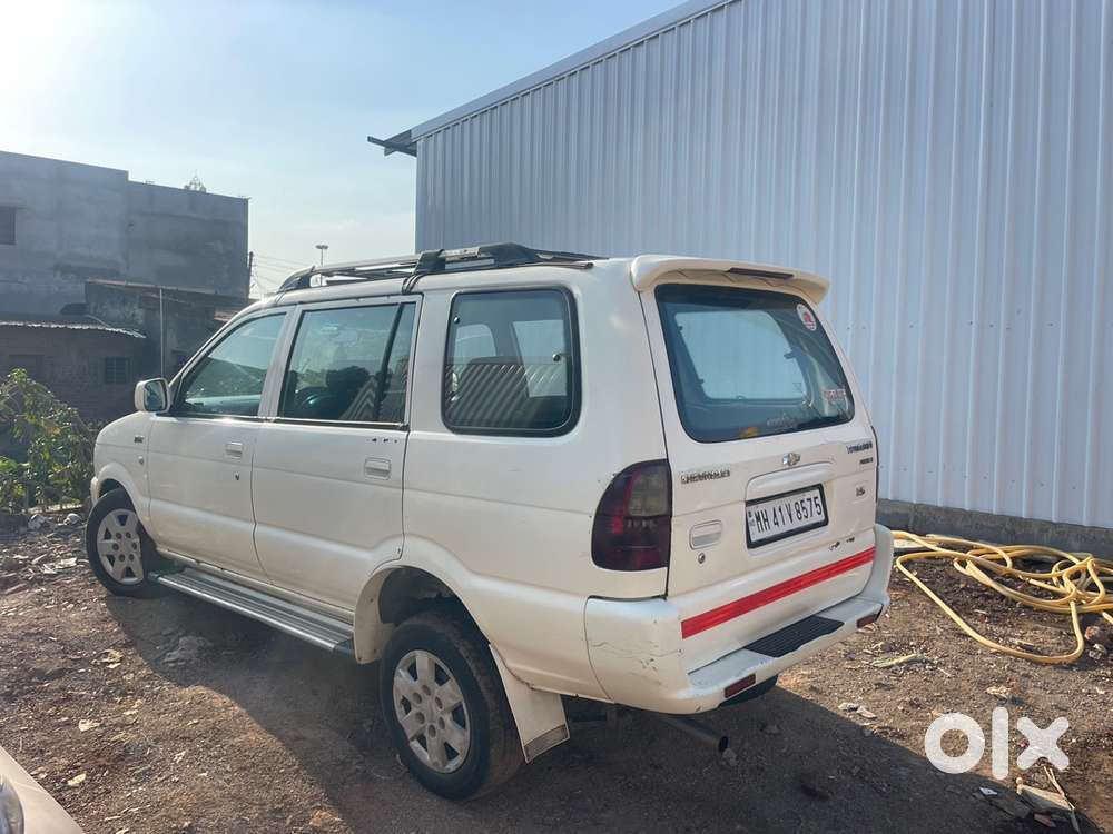 Chevrolet Tavera 2015 Diesel Well Maintained