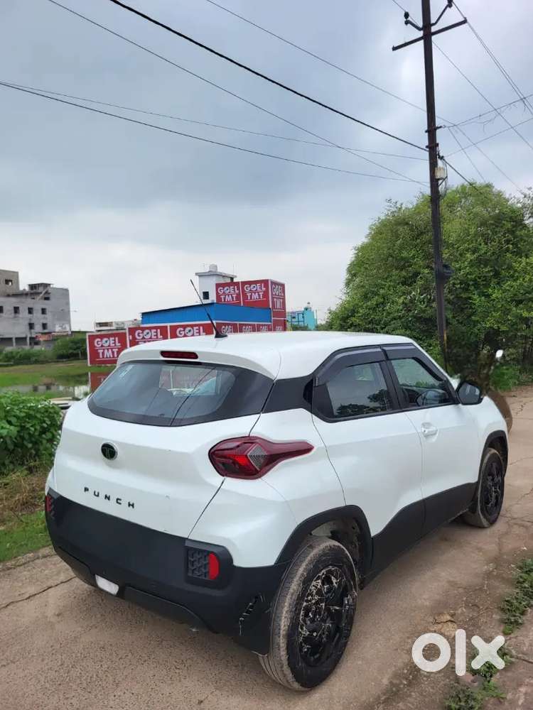 Tata Punch 1.2 Adventure 2025
