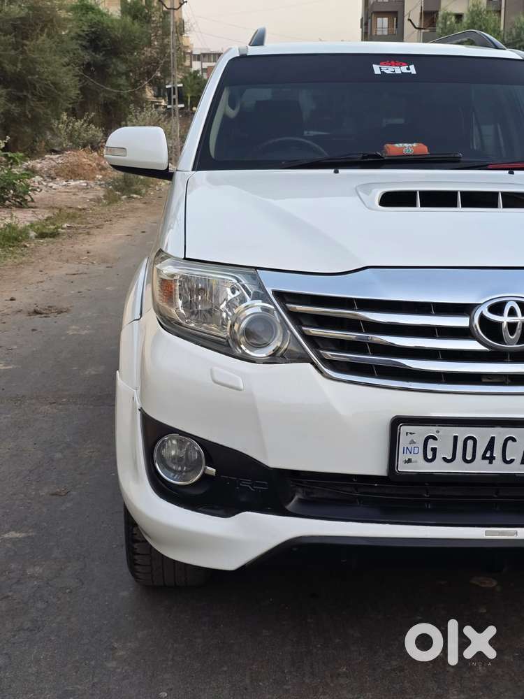 Toyota Fortuner 3.0 4x2 Mt, 2014, Diesel