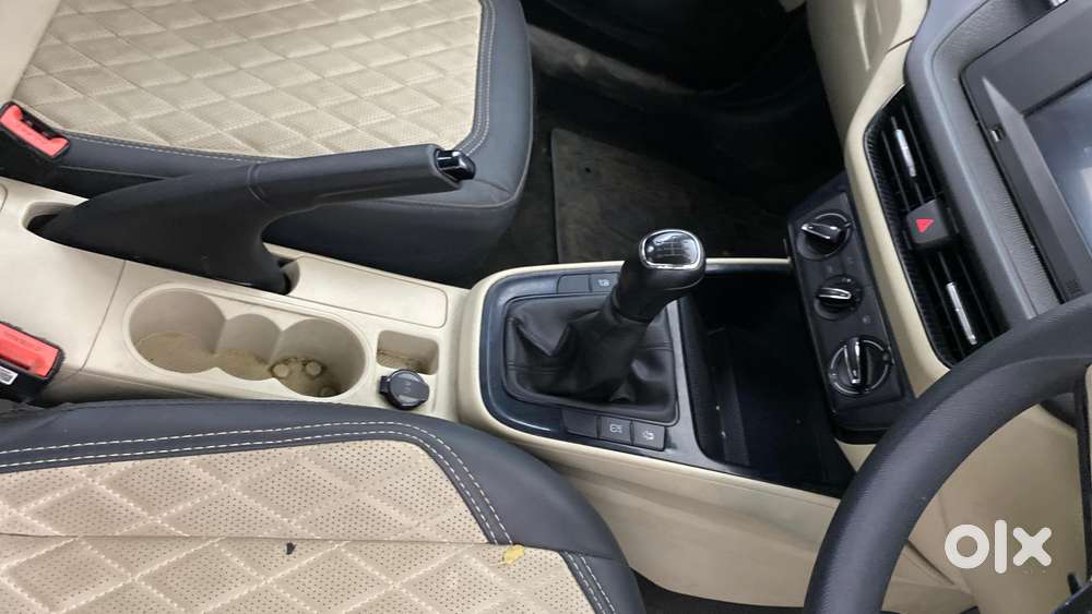 Skoda Slavia Active 1.0l Tsi Mt, 2023, Petrol