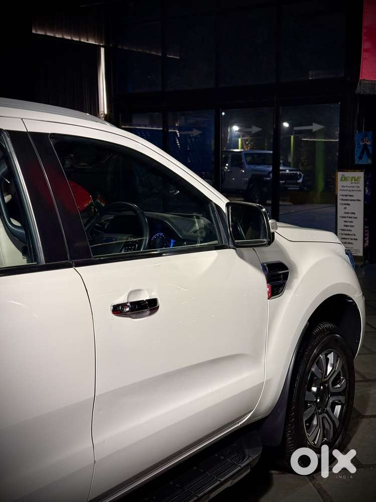 Ford Endeavour Titanium Plus 4x4, 2021, Petrol