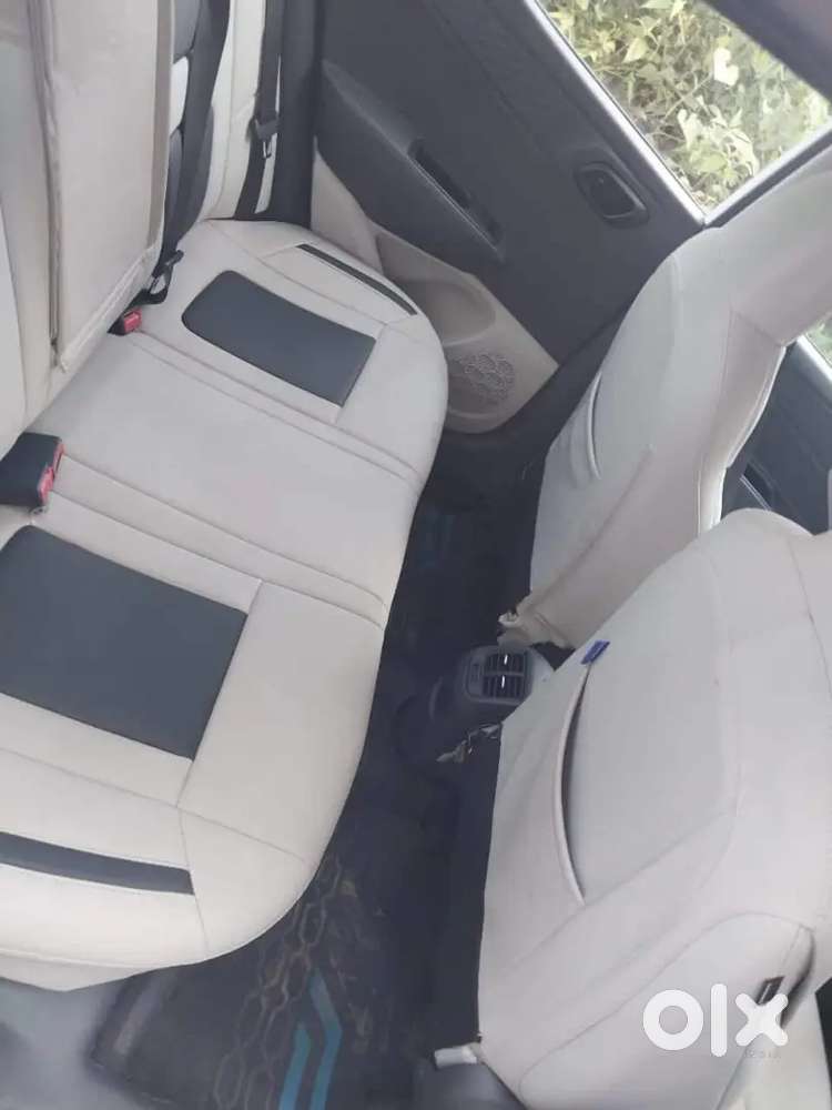 Hyundai Aura 2025 Cng & Hybrids Well Maintained